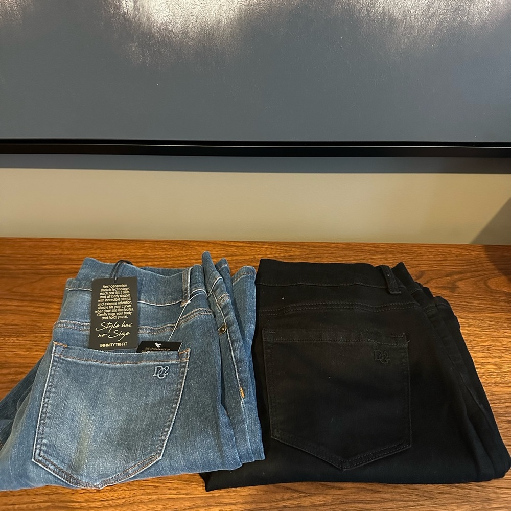 Set of two Infinity Tri Fit high rise jeans